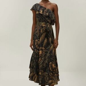 FARM Rio One-Shoulder Black and Gold Dress. SPARKLY✨️